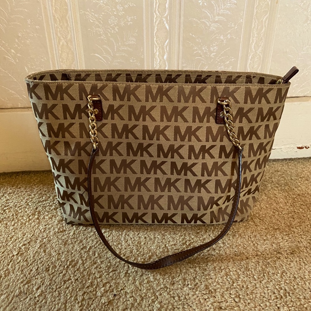 Michale Kors purse
